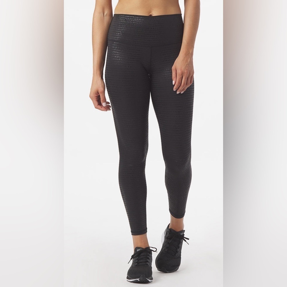 NEW Glyder High Power Legging Print: Black Pebble Gloss Print Sz M